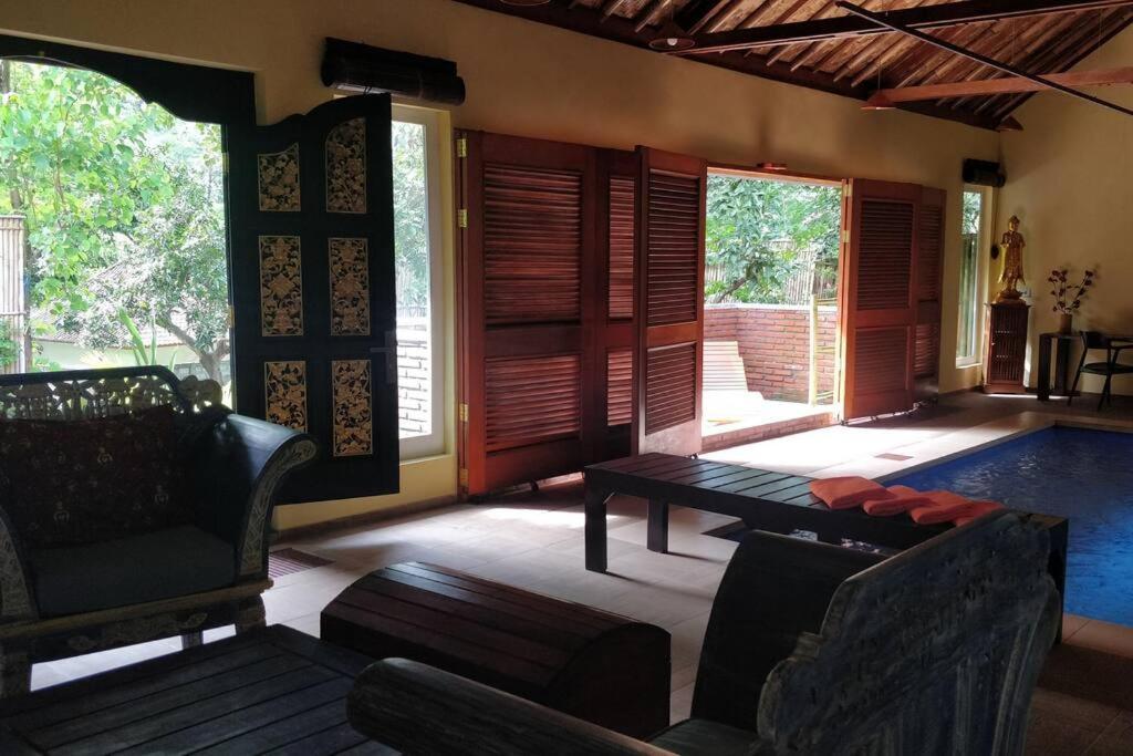 Villa King: Unique Villa With Indoor Swimming Pool อาเม็ด ภายนอก รูปภาพ
