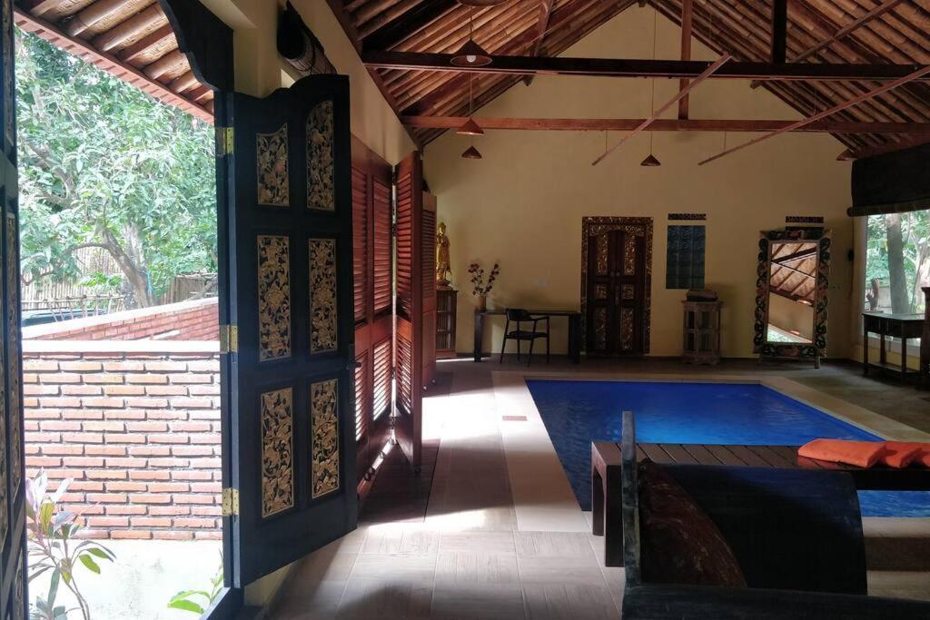 Villa King: Unique Villa With Indoor Swimming Pool อาเม็ด ภายนอก รูปภาพ